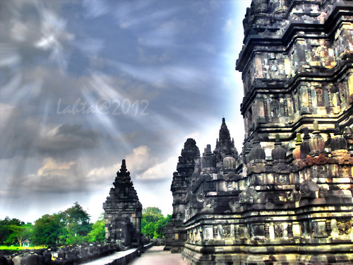 alun-alunnya-nikonian---part-10