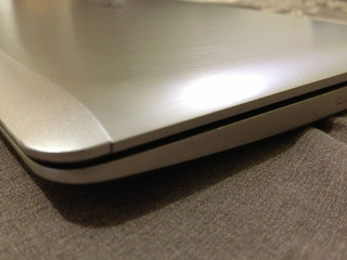 ASUS VivoBook X202 TouchScreen - 500GB HDD - Win 8 - Core i3 - 4GB DDR - Intel HD4000