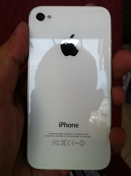 iphone 4g 16gb & 32gb white (fu jogja)