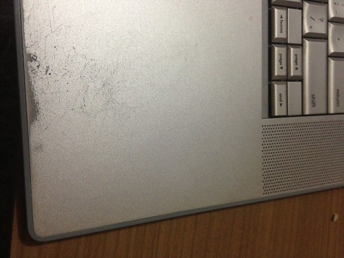 (WTS) MACBOOK PRO ALUMUNIUM 15'4"