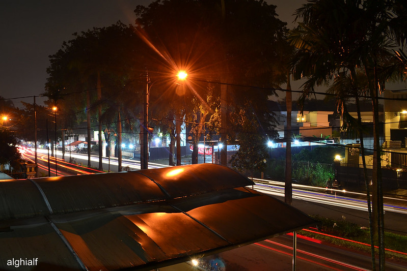 nongkrong-bareng-bulb-slow-speed-and-night-photography