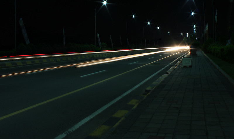 nongkrong-bareng-bulb-slow-speed-and-night-photography