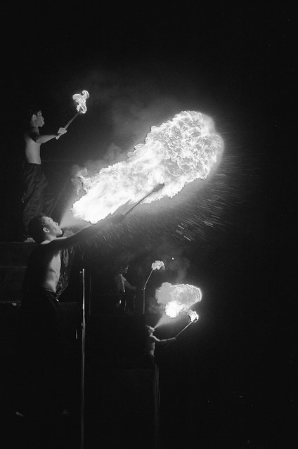 nongkrong-bareng-foto2-b-w