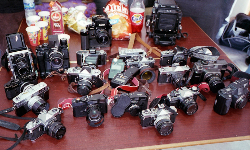 warung-ngumpul-penggemar-kamera-analog---part-4