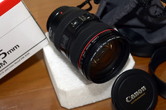 Canon D60 (mint) komplit dengan tas, flash, lensa
