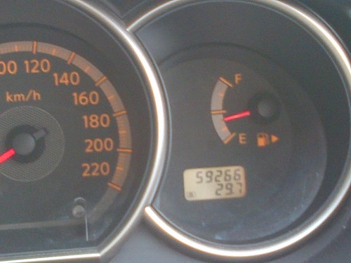 wts grand livina xv silver m/t 2008 lihat gan