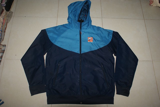 THE VENTURES NIKE Windrunner FARMERS BONE SHAKER POLO LACOSTE Harington UNIQLO KANGOL