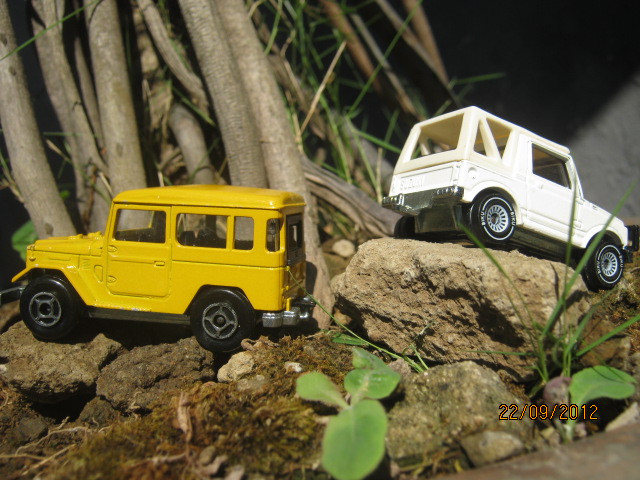 Diecast antik Jeep TOYOTA Hardtop & SUZUKI Jimny