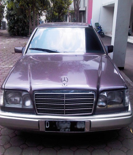 Mercedes Benz E320 Masterpiece 1993 Bandung
