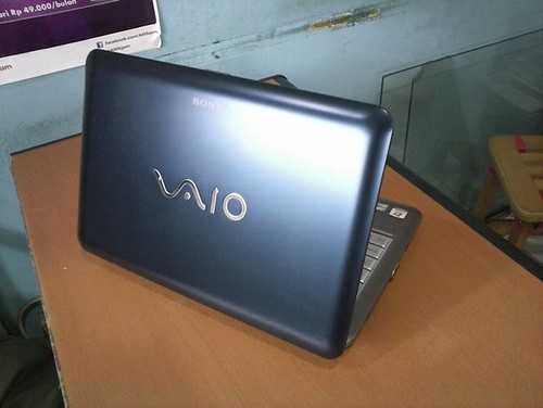 Netbook sony vaio murah/nego/bergaransi/win7 ori/fullset/mulus/harga nego/cod bandung