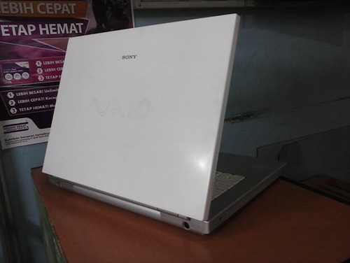Laptop/notebook sony vaio dual core/murah/harga nego/mulus/cod bandung