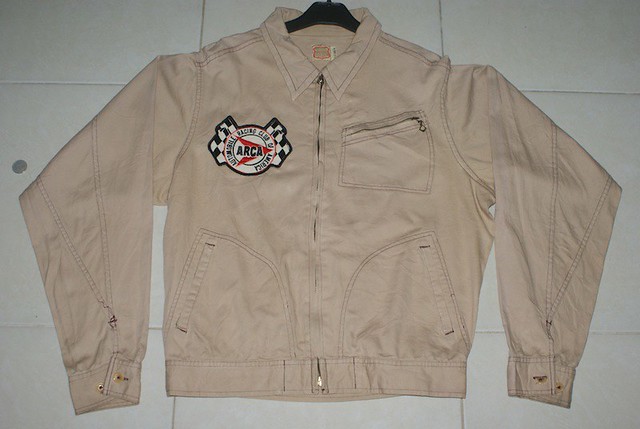 THE VENTURES NIKE Windrunner FARMERS BONE SHAKER POLO LACOSTE Harington UNIQLO KANGOL