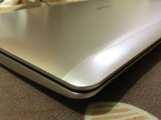 ASUS VivoBook X202 TouchScreen - 500GB HDD - Win 8 - Core i3 - 4GB DDR - Intel HD4000