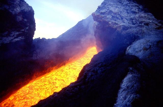 10 Gunung Api yang Gemparkan Dunia