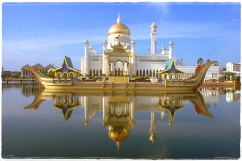 10 Masjid Terbesar di Dunia