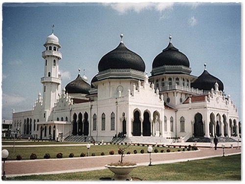 10 Masjid Terbesar di Dunia