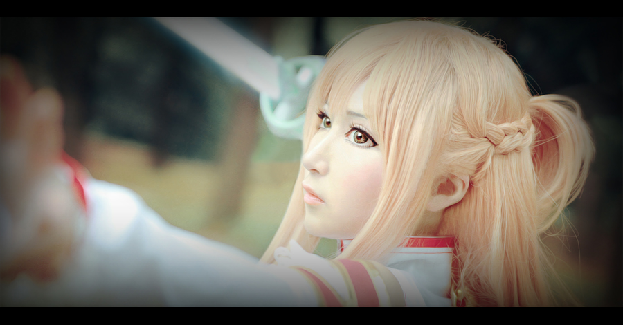 Cosplay Asuna (SAO) - Ga ada di google search (coba aja cari)