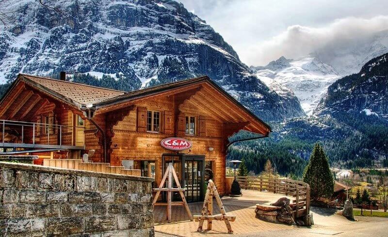 Bukan Villain, Inilah Desa Grindelwald yang Cantik di Swiss