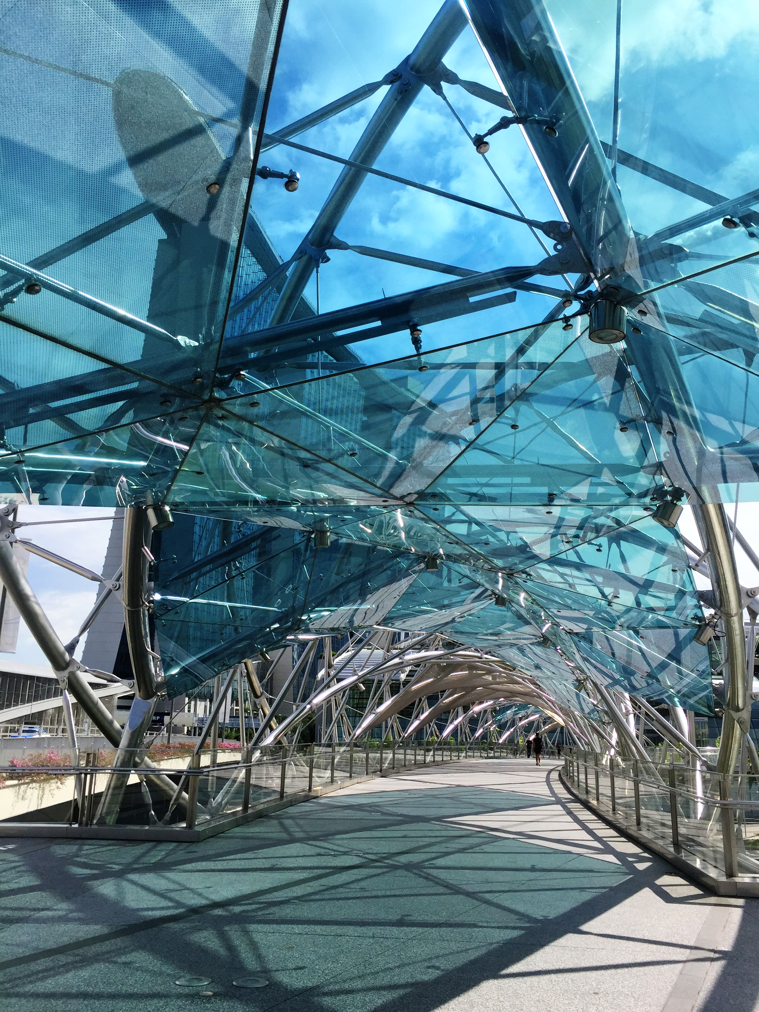 Bagaimana jika struktur DNA menjadi inspirasi desain sebuah jembatan?