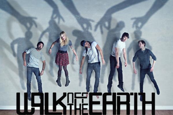 WALK OFF THE EARTH itu... (penikmat musik masuk gan)