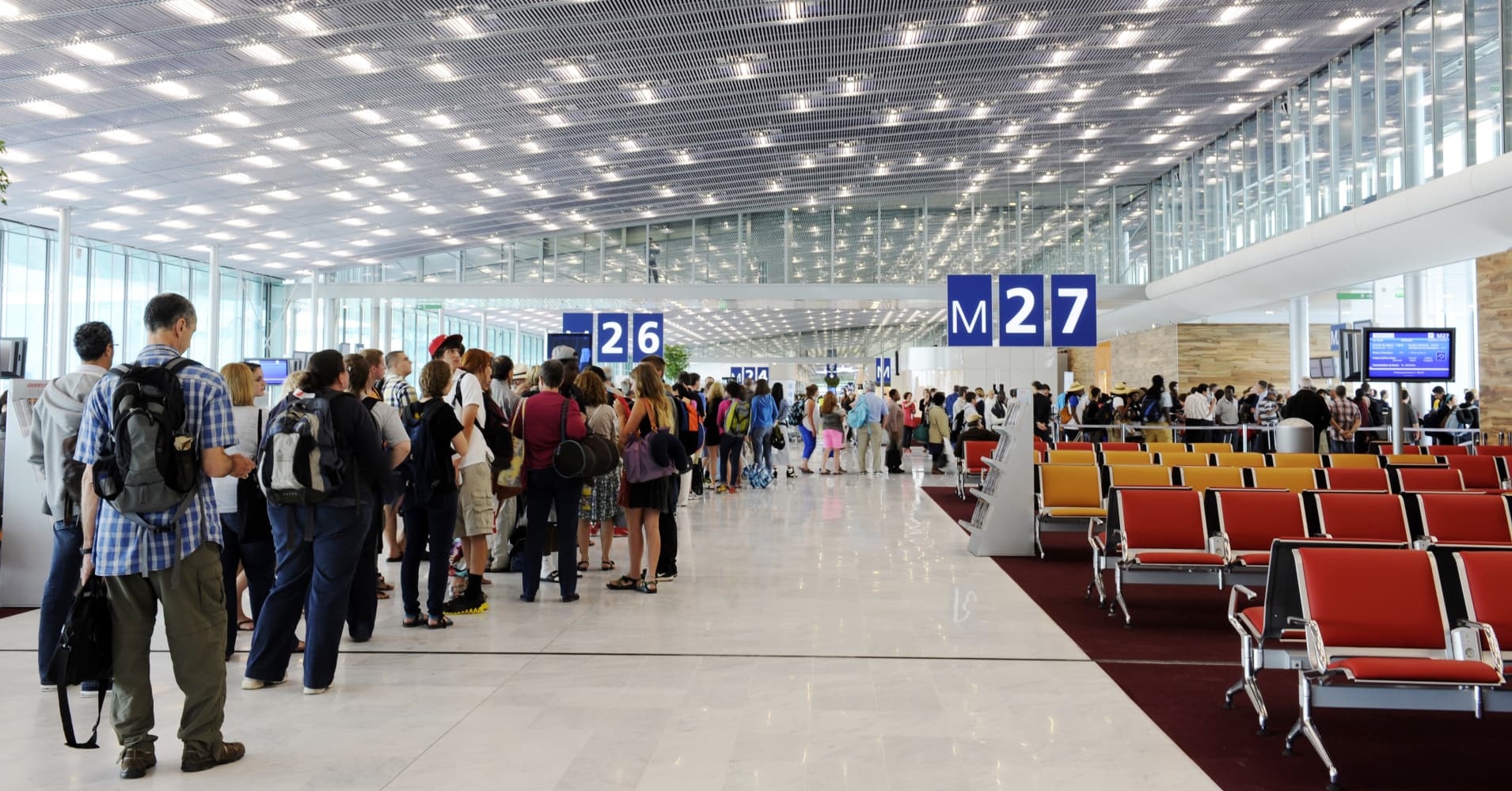 Mari ketahui cara naik pesawat untuk pertama kali 