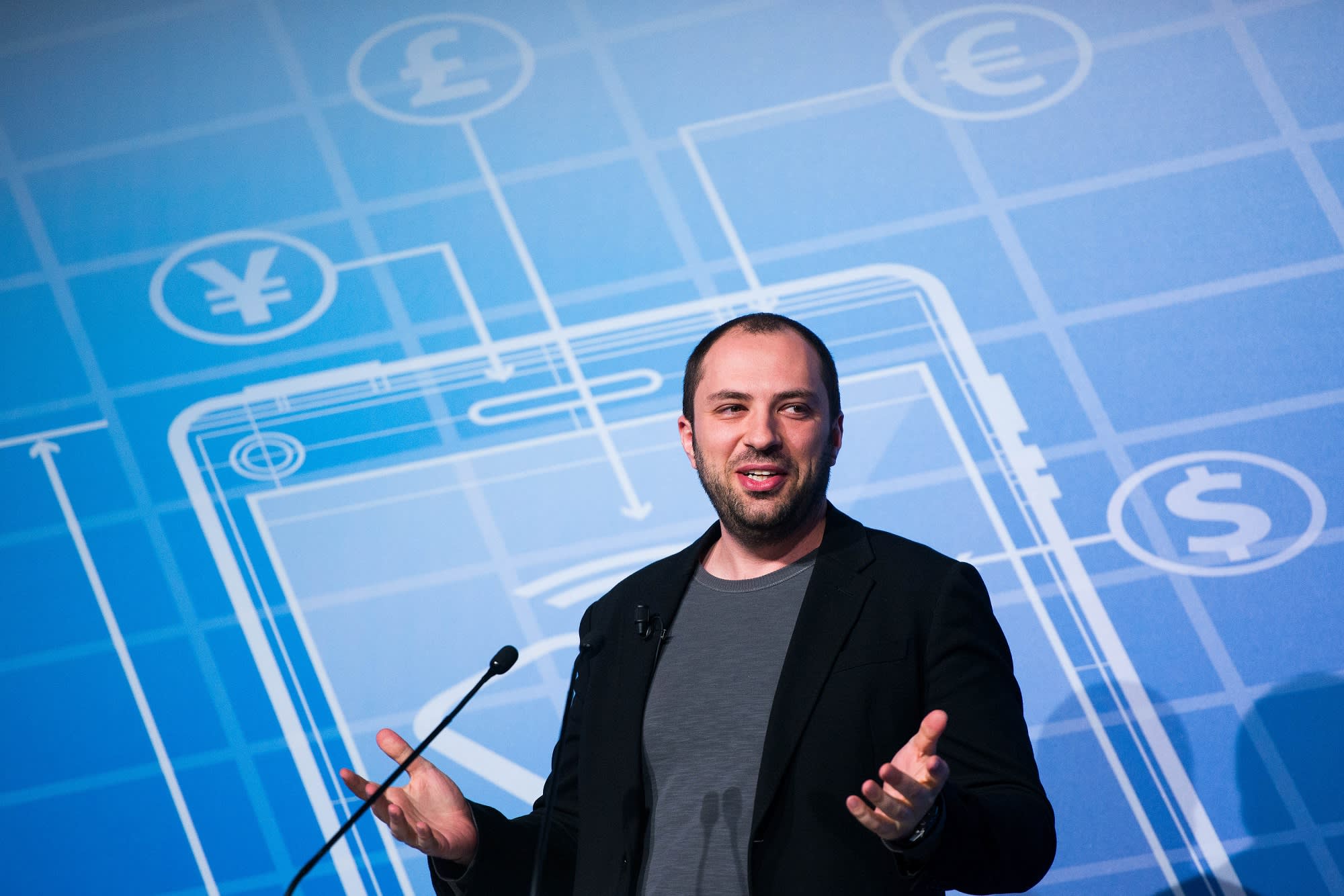 Keren Gan! Pernah Hidup Susah hingga Melarat, Mereka Kini Jadi Raja Teknologi