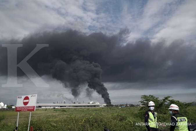 pertamina-masih-berupaya-padamkan-satu-titik-api-di-kilang-cilacap