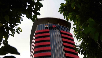 digelandang-ke-jakarta-bupati-talaud-ngaku-tak-terima-suap