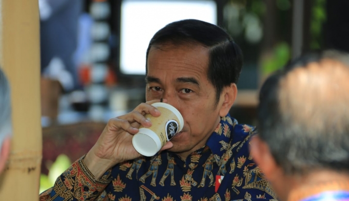 Jokowi Tak Berani Sanksi Lion Air, Benarkah?