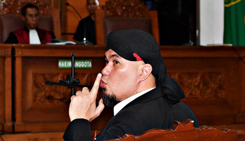bilang-rezim-licik-dhani-kena-tinju-dari-pdip