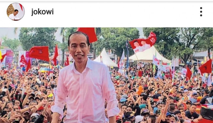 Jokowi Hujan-hujanan, Prabowo Sakit