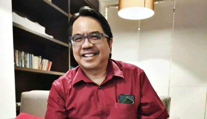 Ade Armando Mulai Kritik Jokowi dan PSI, Bawa-Bawa Masalah Dinasti Politik