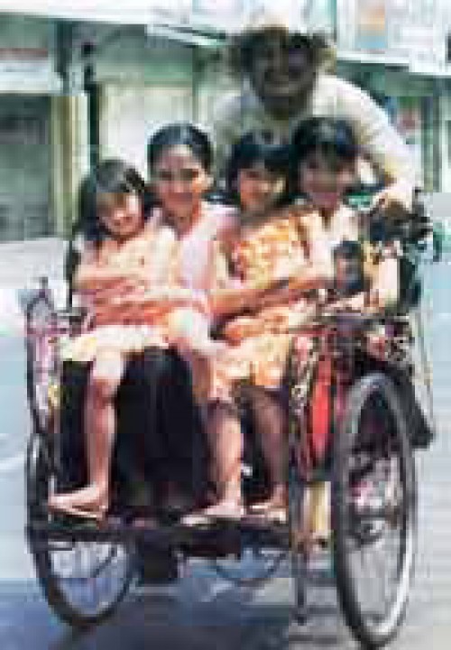 Masa Kecil Lo BAHAGIA kalo lo tau ini...