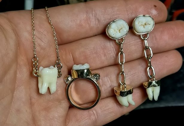 ringankan-duka-ahli-perhiasan-ciptakan-kalung-cincin--anting-dari-tulang--gigi