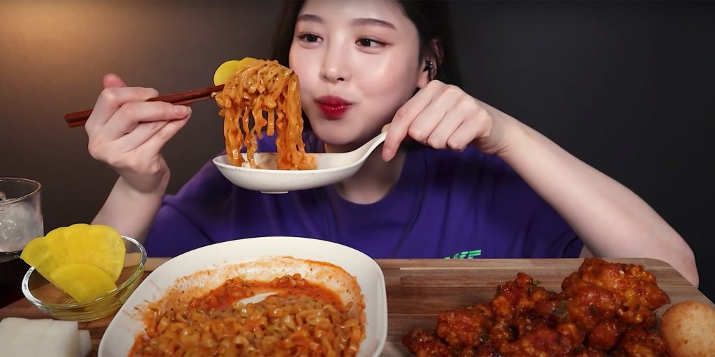 Mukbang Adalah Makan Besar, Bener Nggak?