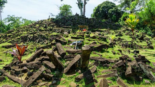 Gunung Padang, Situs Terbesar di Dunia yang Simpan Banyak Misteri