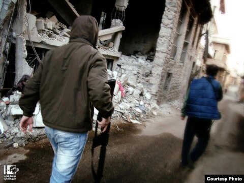 Anak Muda Dokumentasikan Hidup dan Mati di Suriah (Sampai sekarang)