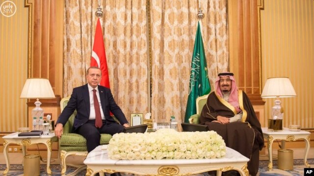 Bahas Dukungan Militer, Presiden Turki Temui Raja Saudi