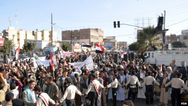 Pertempuran Terjadi di Yaman Sementara Kedutaan-kedutaan Ditutup 
