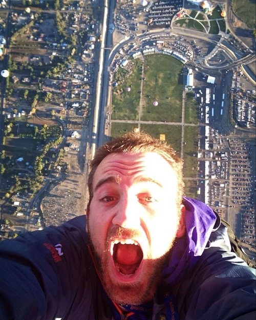 15 Foto Selfie Paling ekstrim Di Dunia