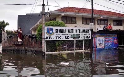 ANRI buka layanan gratis perbaikan arsip korban banjir. Ijazah, sertifikat, dokumen