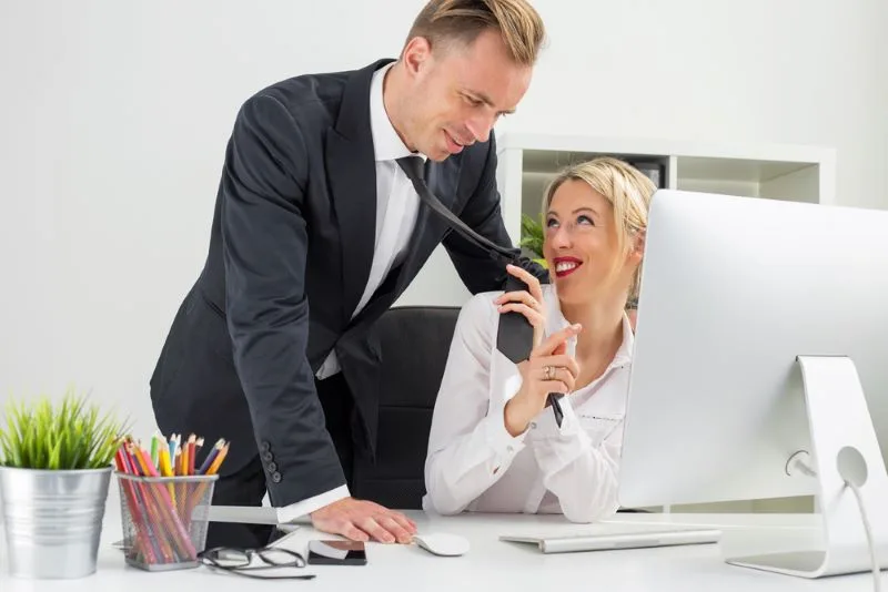 These 8 Characteristics of Office Colleagues Are Toxic, Bro