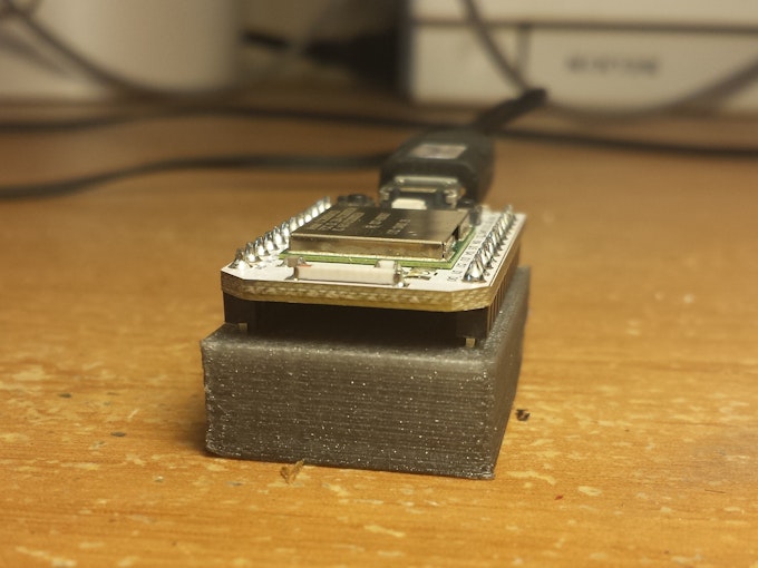 Sensor air sederhana bisa kirim peringatan via SMS &amp; Email