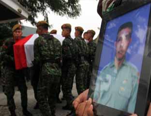 berduka-anggota-tni-satgas-asap-pekanbaru-tewas-dibunuh