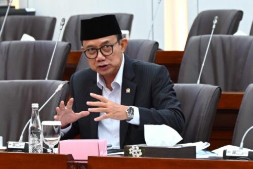 dpr-industri-tekstil-ambruk-bukan-karena-baju-bekas-tapi-akibat-impor-baju-baru