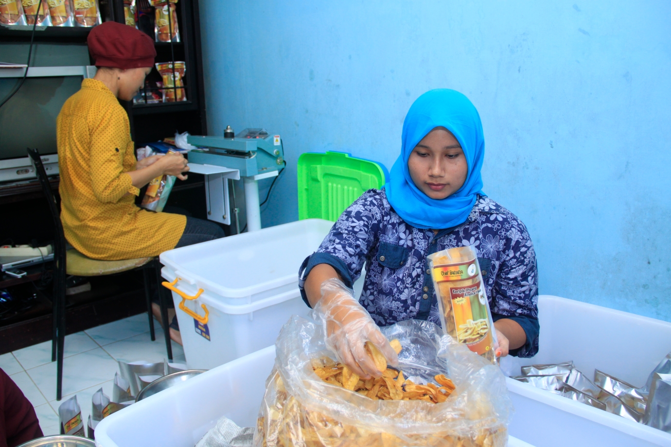 Heboh Pengemasan Jajanan Chiki Di India, Bikin Kalian Gak Napsu Makan Melihatnya!