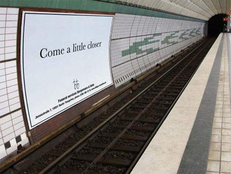 10 Iklan Lucu yang unik dan aneh 