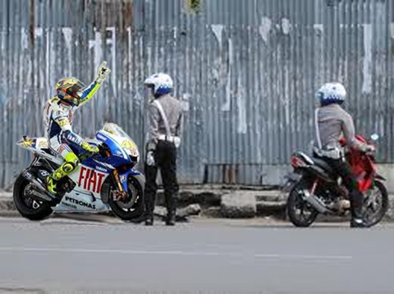 &#91;SERIUS&#93; Valentino Rossi dan Jorge Lorenzo akan temani Jokowi Gowes gan !!