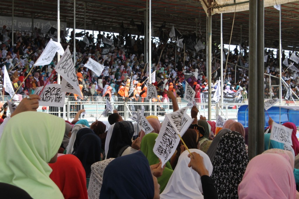 60.000 Kaum Muslimin JATIM Berkumpul