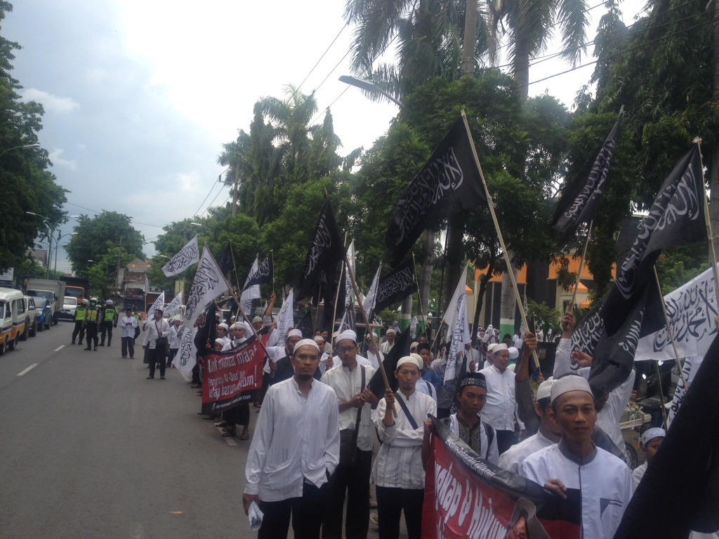 Ikut Demo 212, Hizbut Tahrir Mojokerto Usung Isu Khilafah